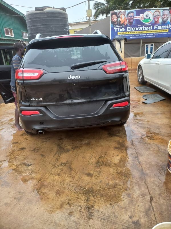 Thumbnail 10 of 2015 JEEP Cherokee